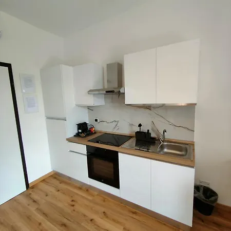 Short Rent Viale Corsica Milánó