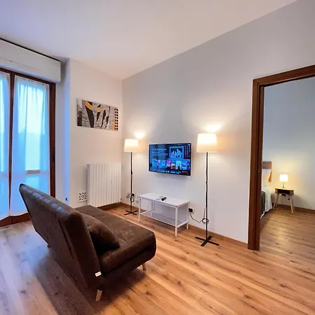 Short Rent Viale Corsica Milánó
